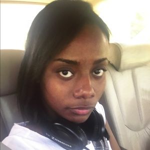 Meet your Posher, Sheila