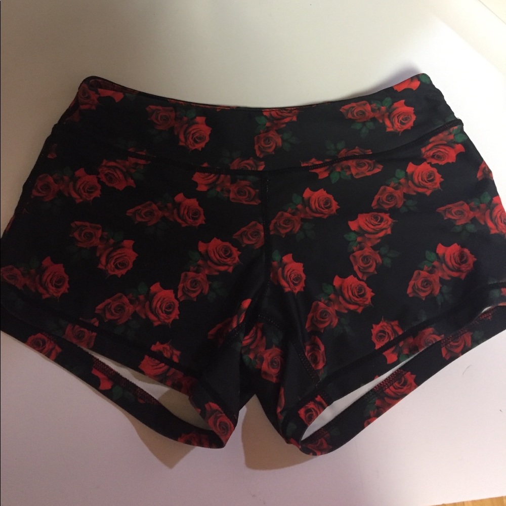 Exo Shorts 🌹