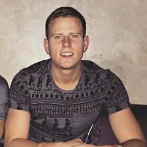 Meet your Posher, Casey