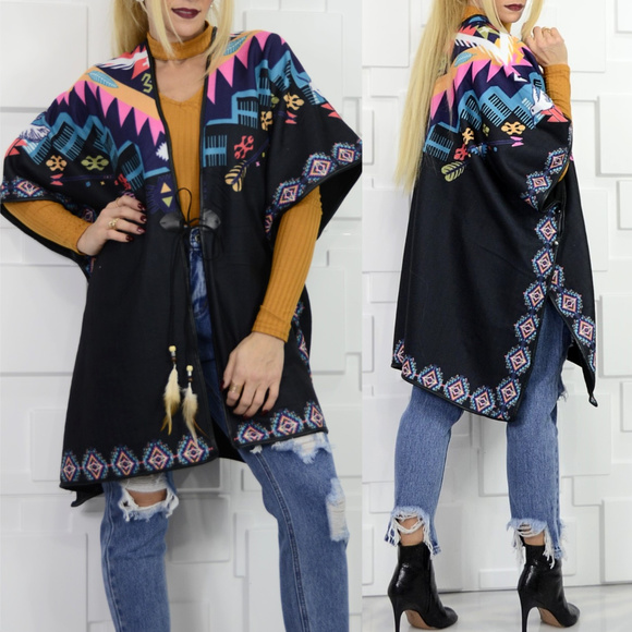 COLORFUL PONCHO WRAP - Picture 2 of 4