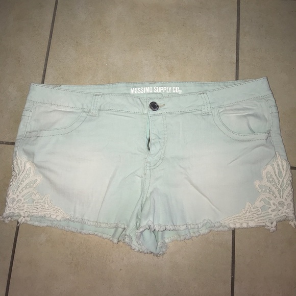 Mossimo Supply Co. Pants - Mossimo jean shorts fit 6 coupe 6