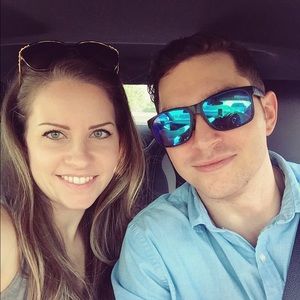 Meet your Posher, Caitlin