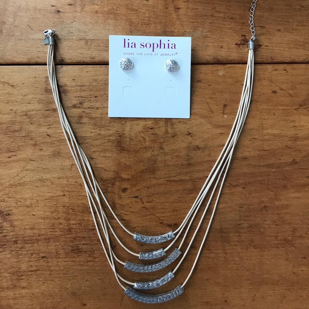 Lia Sophia necklace and earrings set