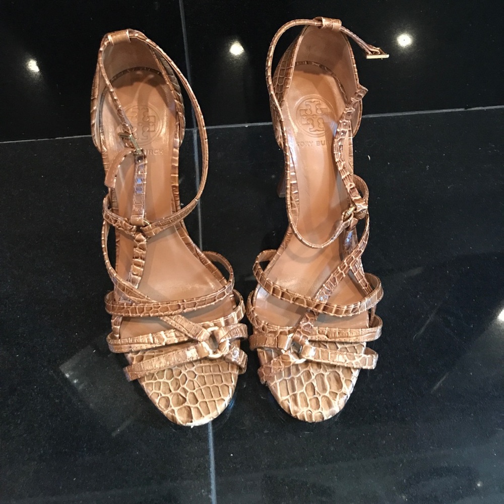Excellent condition Tory Burch heels
