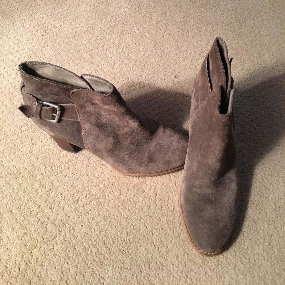Gap Suede Booties Size 8