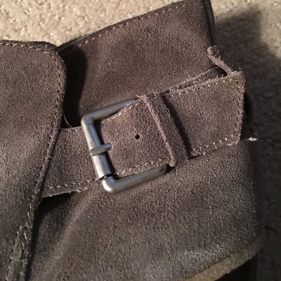 Gap Suede Booties Size 8 - Picture 4 of 6