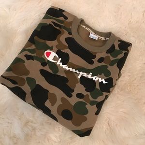 CHAMPION CAMO SWEATSHIRT