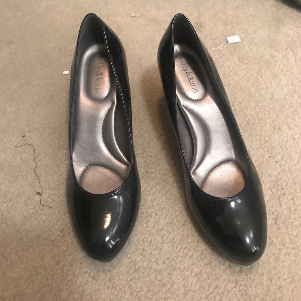 Black shiny shoes