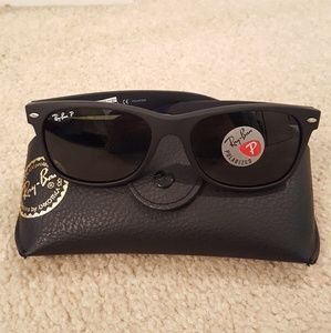 POLARIZED NEW WAYFARER CLASSIC RAY-BANS
