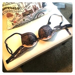 Victoria’ Secret Bombshell Push-Up Bra 34AA