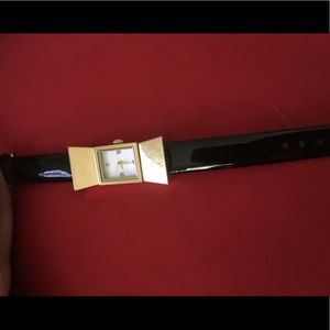 Kate spade bow watch (needs batteries)