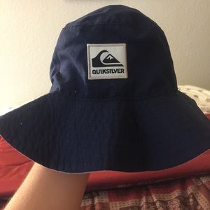 Kids quicksilver bucket hat (Reversible)