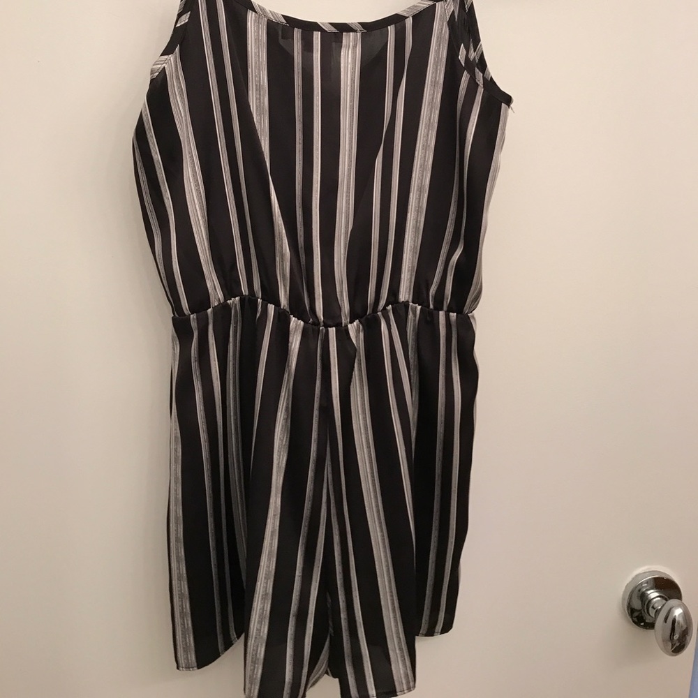 BCBGeneration Romper - Picture 3 of 4