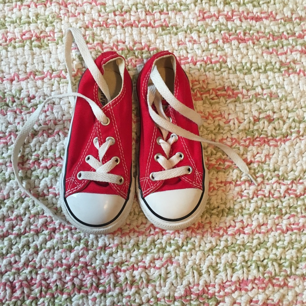 Converse toddler size 8