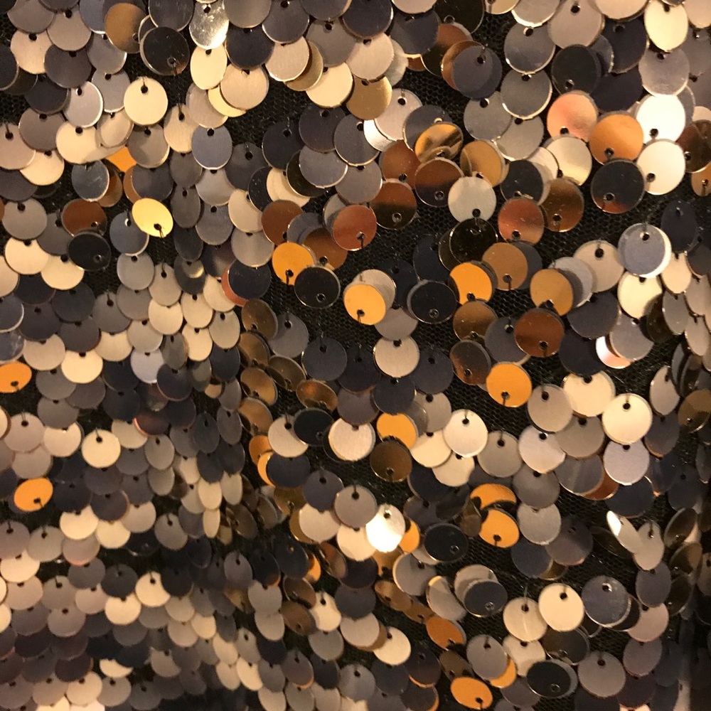 Sequin top - Picture 2 of 4