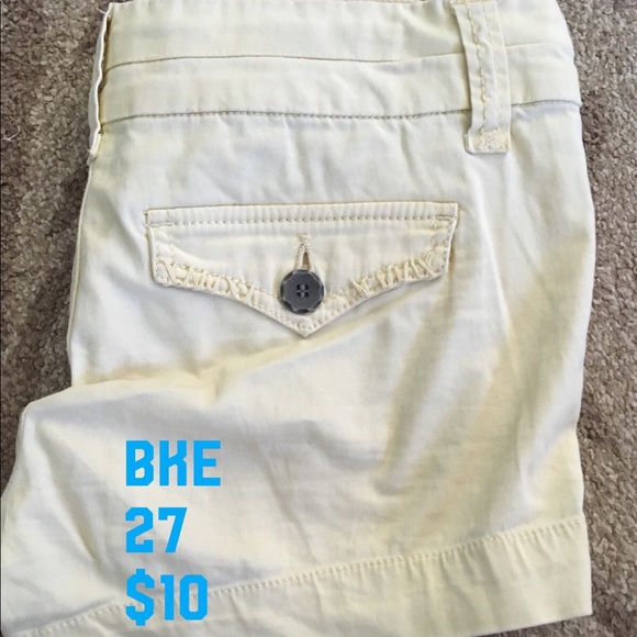 Clothes - Picture 6 of 8