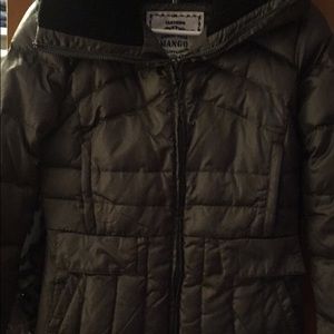 Coat olive green color