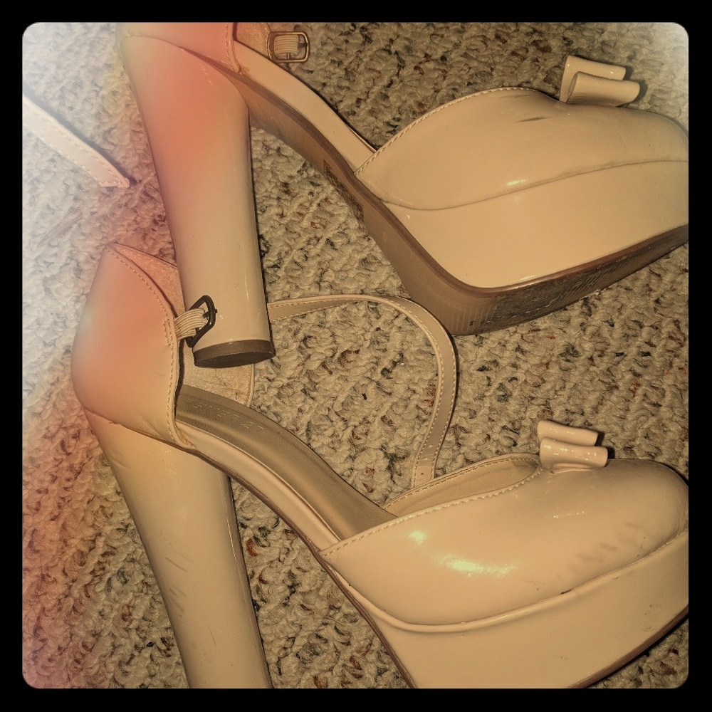 Chunky chic heels