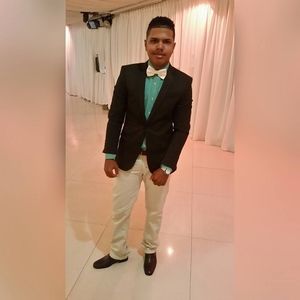 Meet your Posher, Yvan