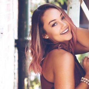 Meet your Posher, Madi