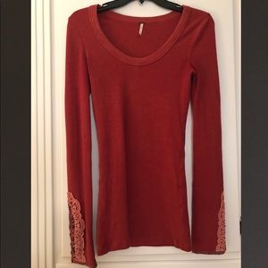 Free People Fiesta Cuff thermal in crimson