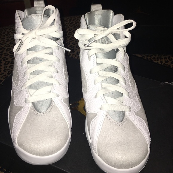 Shoes - Picture 2 of 3