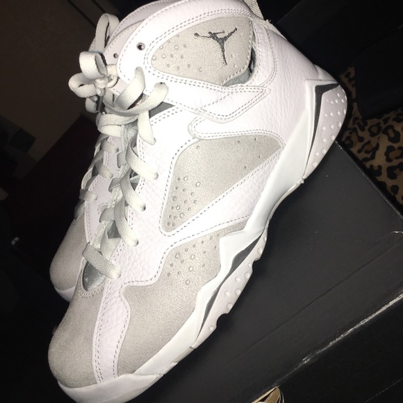 Shoes - Picture 3 of 3