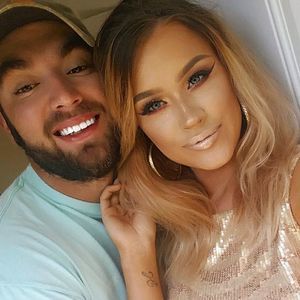 Meet your Posher, Casey