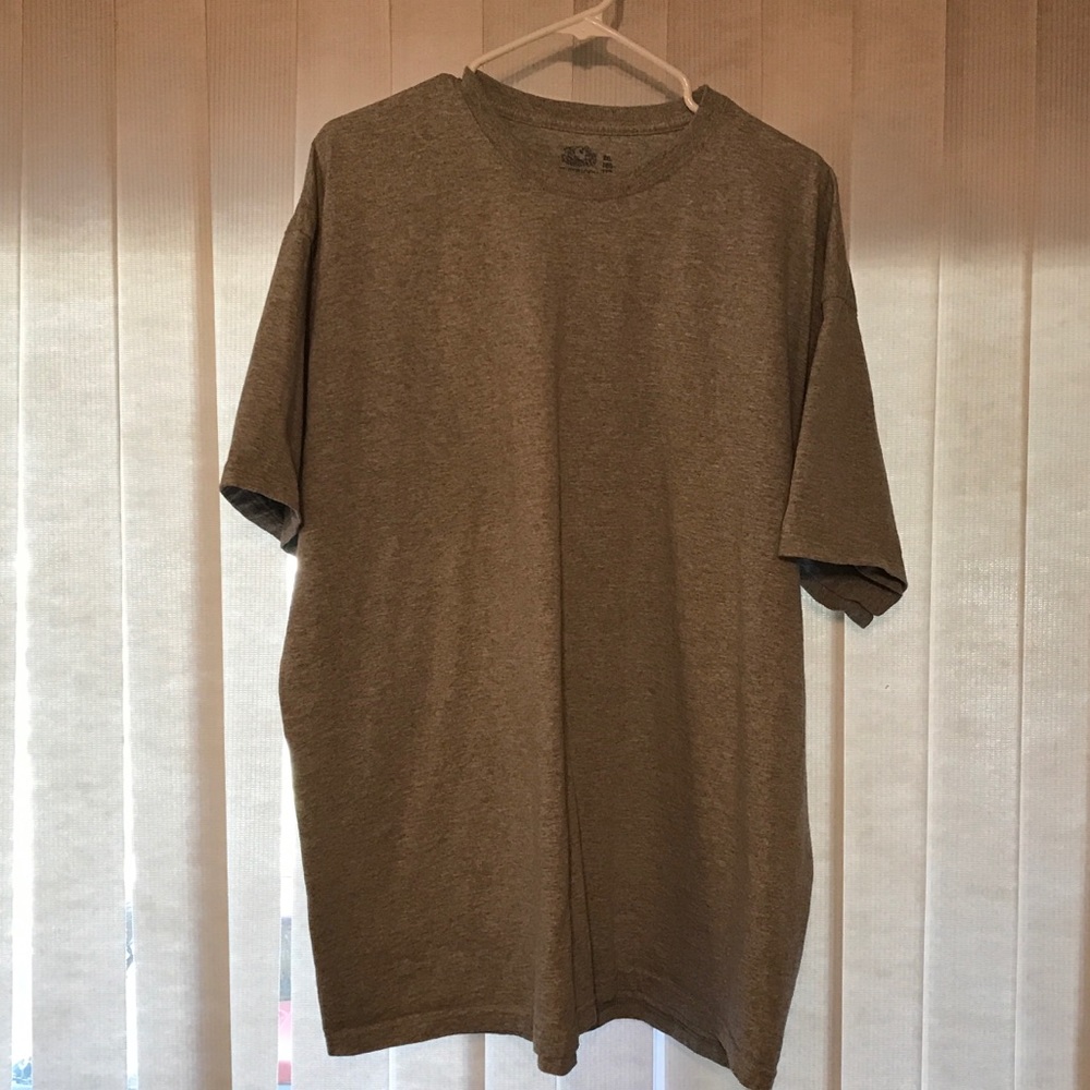 Men’s Fruit of the Loom tee-shirt