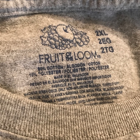 Men’s Fruit of the Loom tee-shirt - Picture 2 of 2