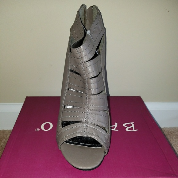 Grey wedges - Picture 3 of 4