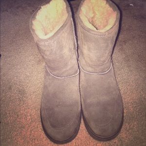 ❄️Grey/Charcoal Bear Paw Boots❄️