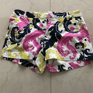 Banana Republic Mills Collection Pattern Shorts.