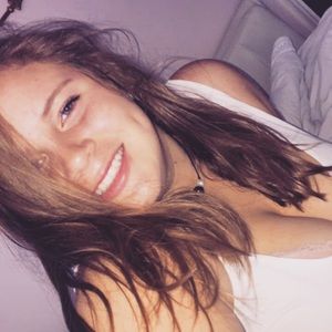 Meet your Posher, Lydia