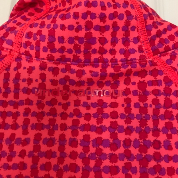 Under Armour top - Picture 4 of 7