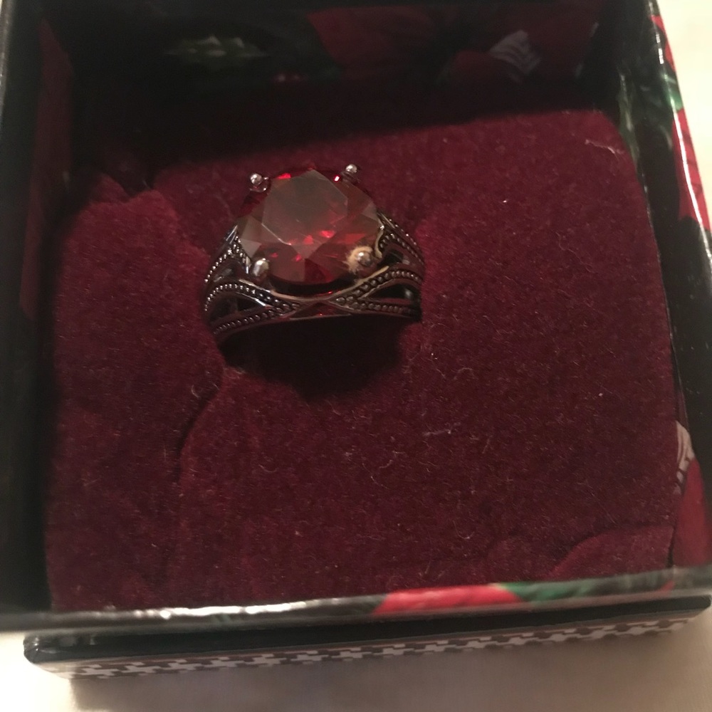 Premier jewelry ring