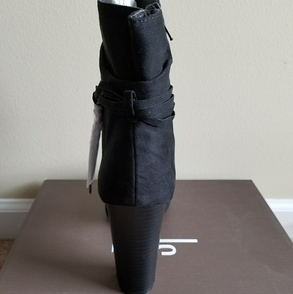 Cute ankle bootie - Picture 4 of 4