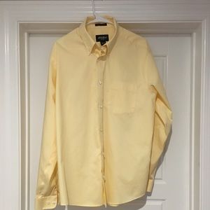 Eddie Bauer Wrinkle Resistant Men’s Button Down