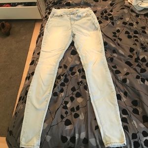 high waisted wash blue jeans