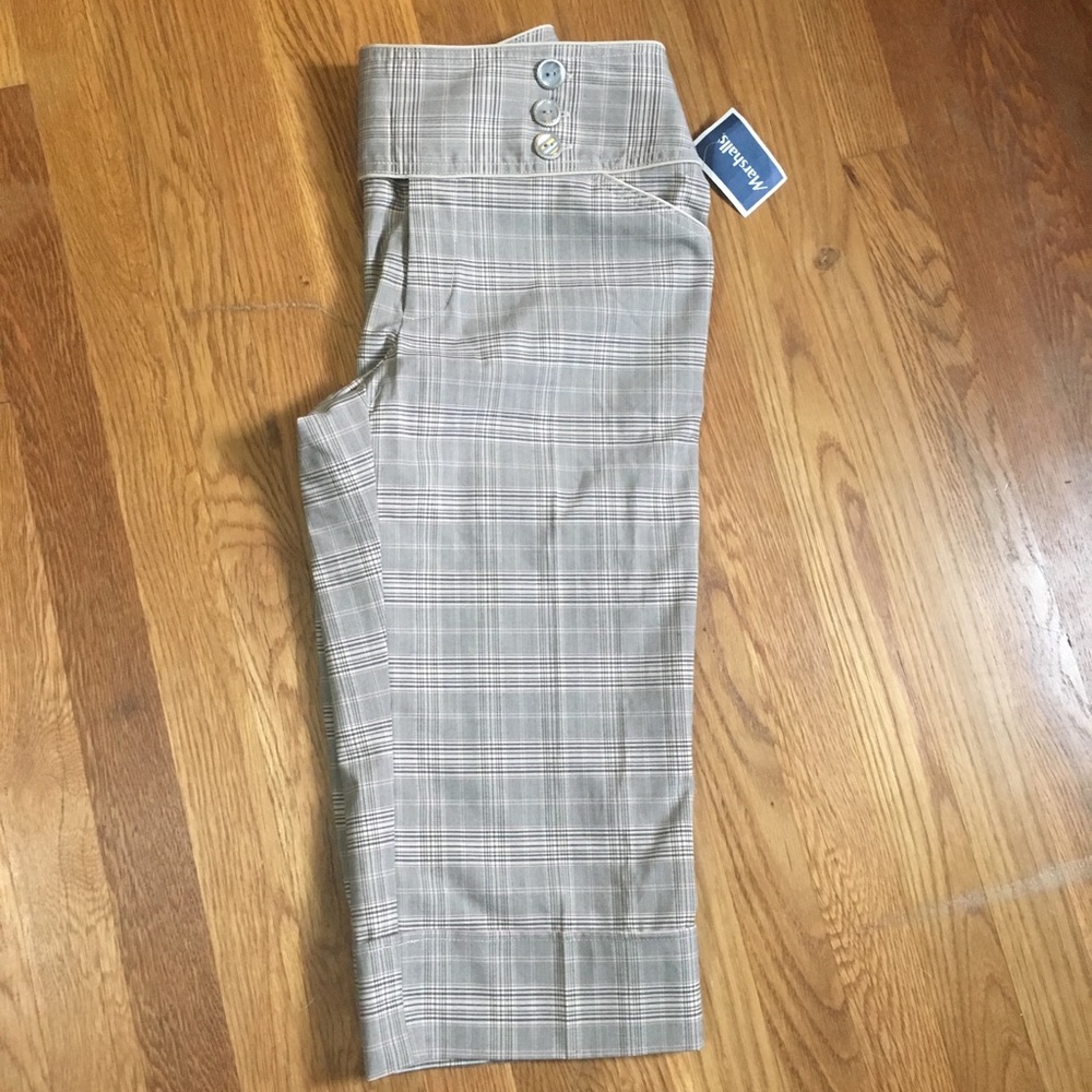 NWT Wear to Work Capris Sz 6/8