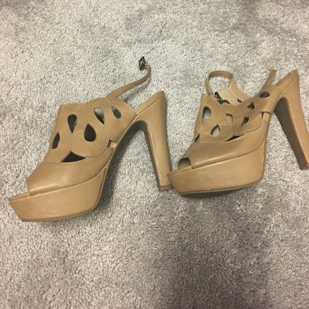 Pink and pepper heels 7.5