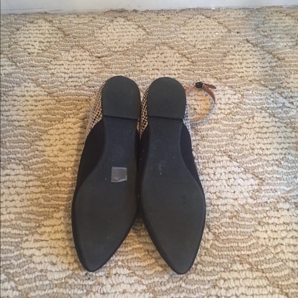 GAP pointed flats - Picture 5 of 5