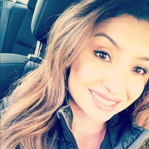 Meet your Posher, Cindy