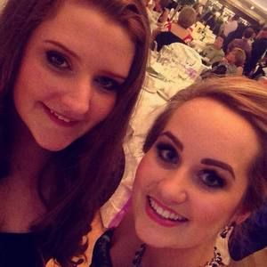 Meet your Posher, Ailis