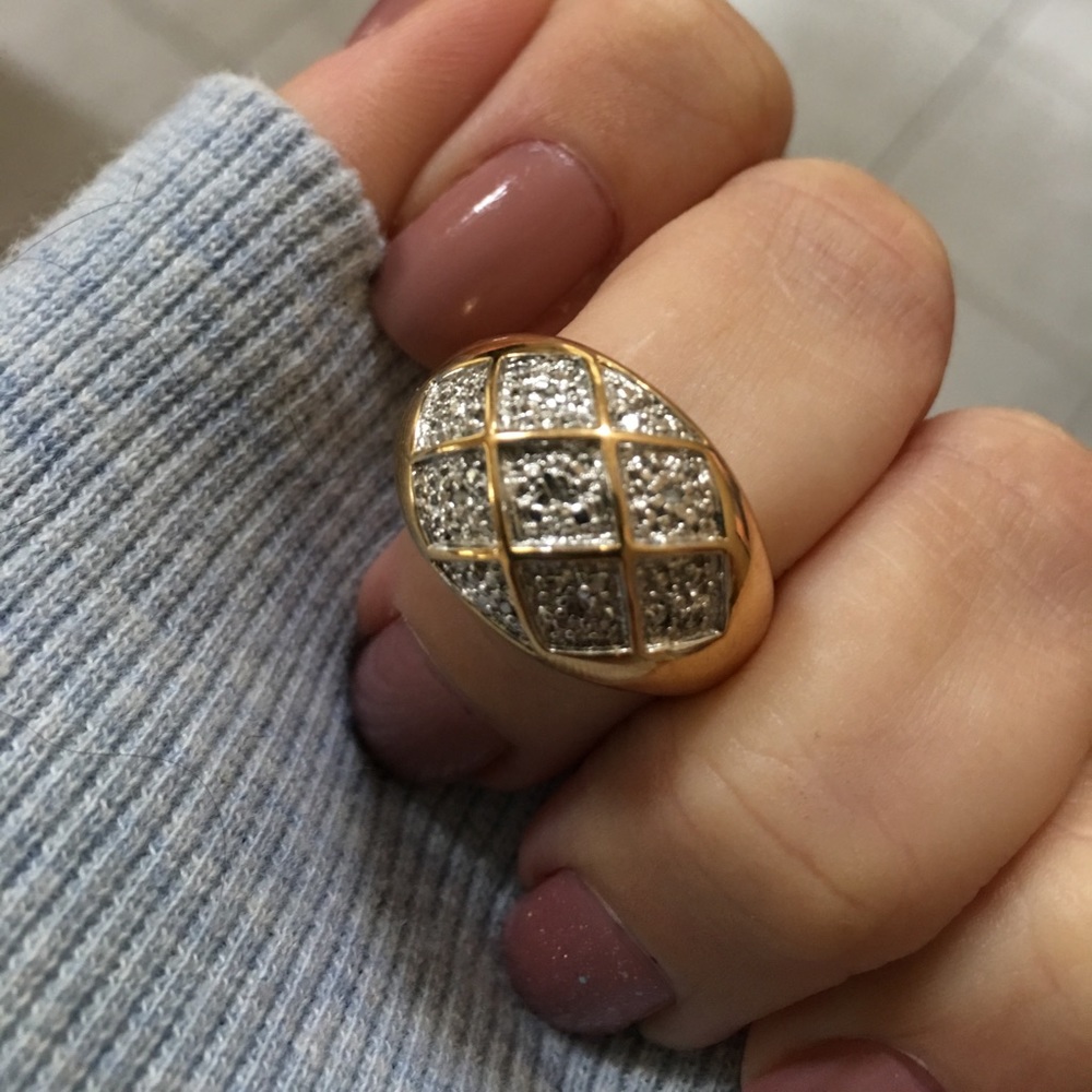 Diamond-pattern ring 🎀