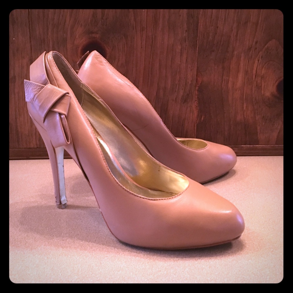 charles david kiss bootie