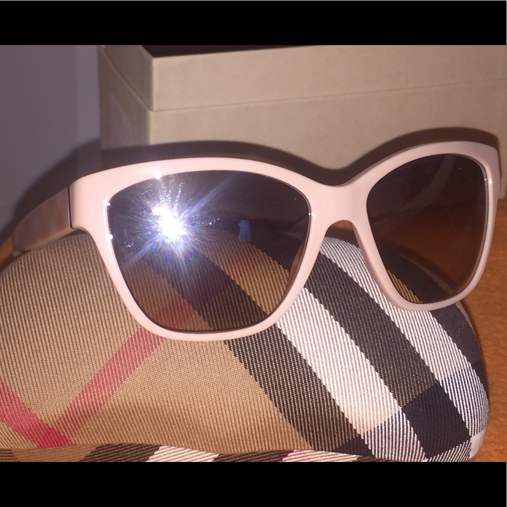 Burberry Sunglasses!