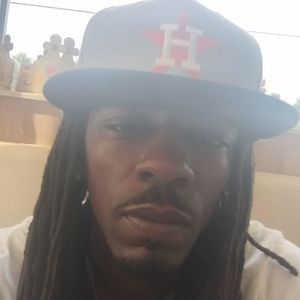 Meet your Posher, Thomas