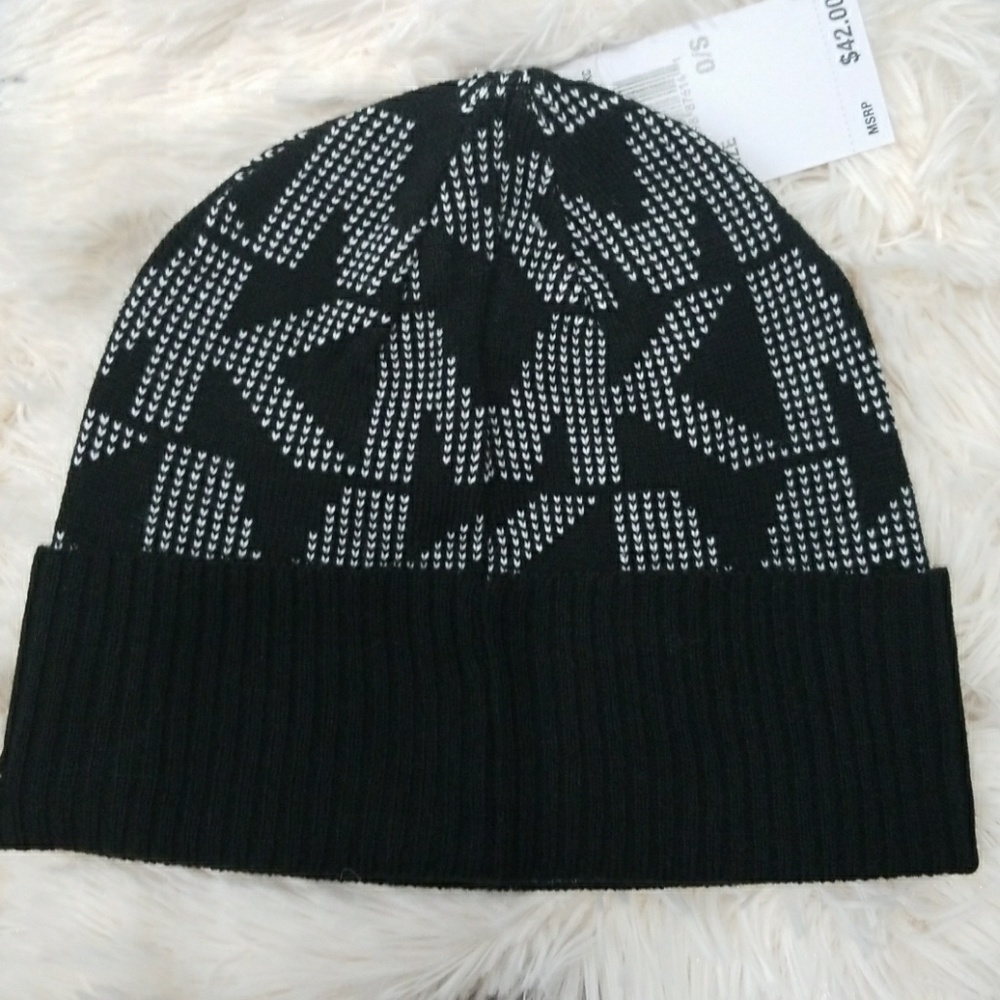 **LAST 1** Black and white MK beanie - Picture 2 of 4