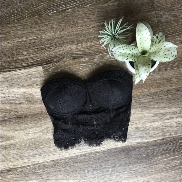 Missguided Tops - Missguided Lace Crop Top
